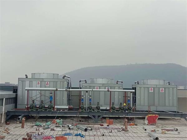 玻璃鋼冷卻塔的成型工藝受環境條件的影響?(玻璃鋼冷卻塔廠家山東鵬盛)