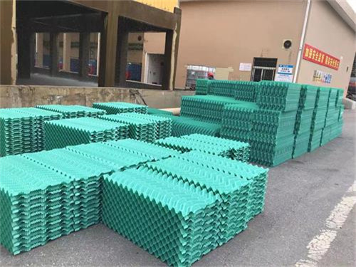 關于選購玻璃鋼<font color='red'>冷卻塔</font>注意事項(標準型玻璃鋼<font color='red'>冷卻塔</font>訂購)