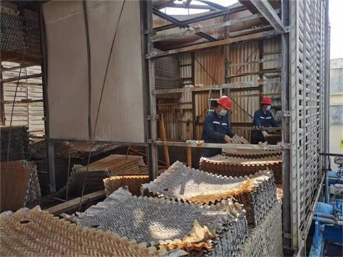 開式冷卻塔的水泵處于降低時如何處理？？(50t冷卻塔配多大水泵)